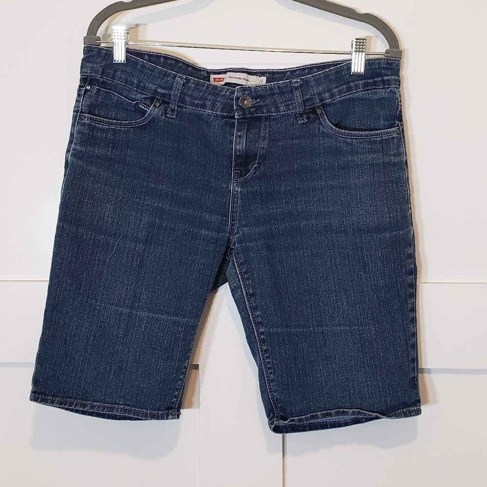 Levi's Denim Bermuda Shorts Mid-'Rise Stretch Size 13 Button Flap Pockets